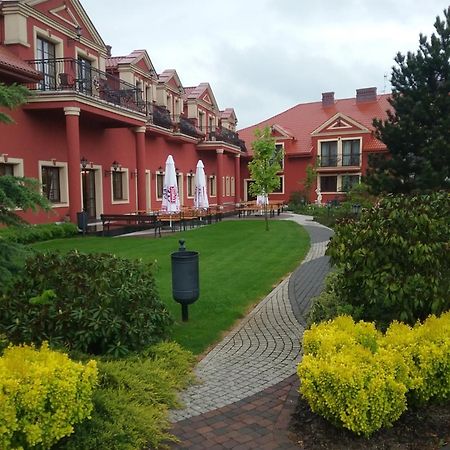 Hotel Milord Pułtusk Buitenkant foto